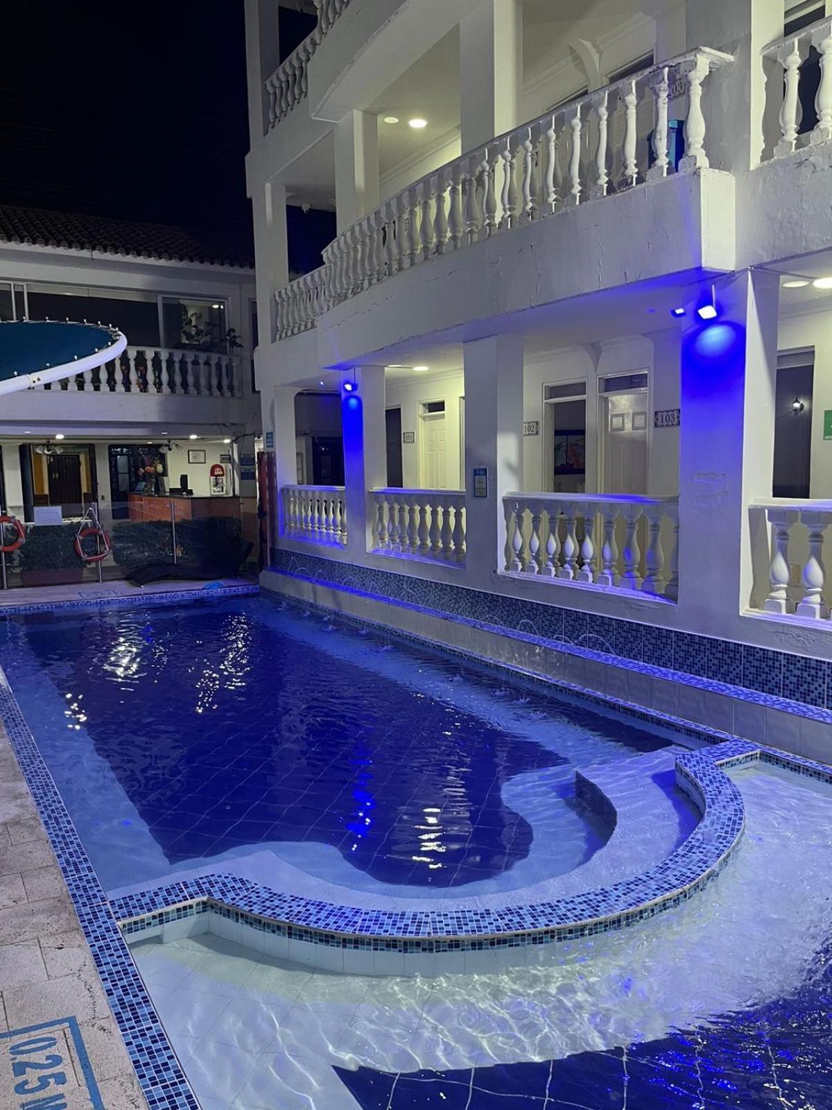 Hotel Zamba Girardot Exteriör bild